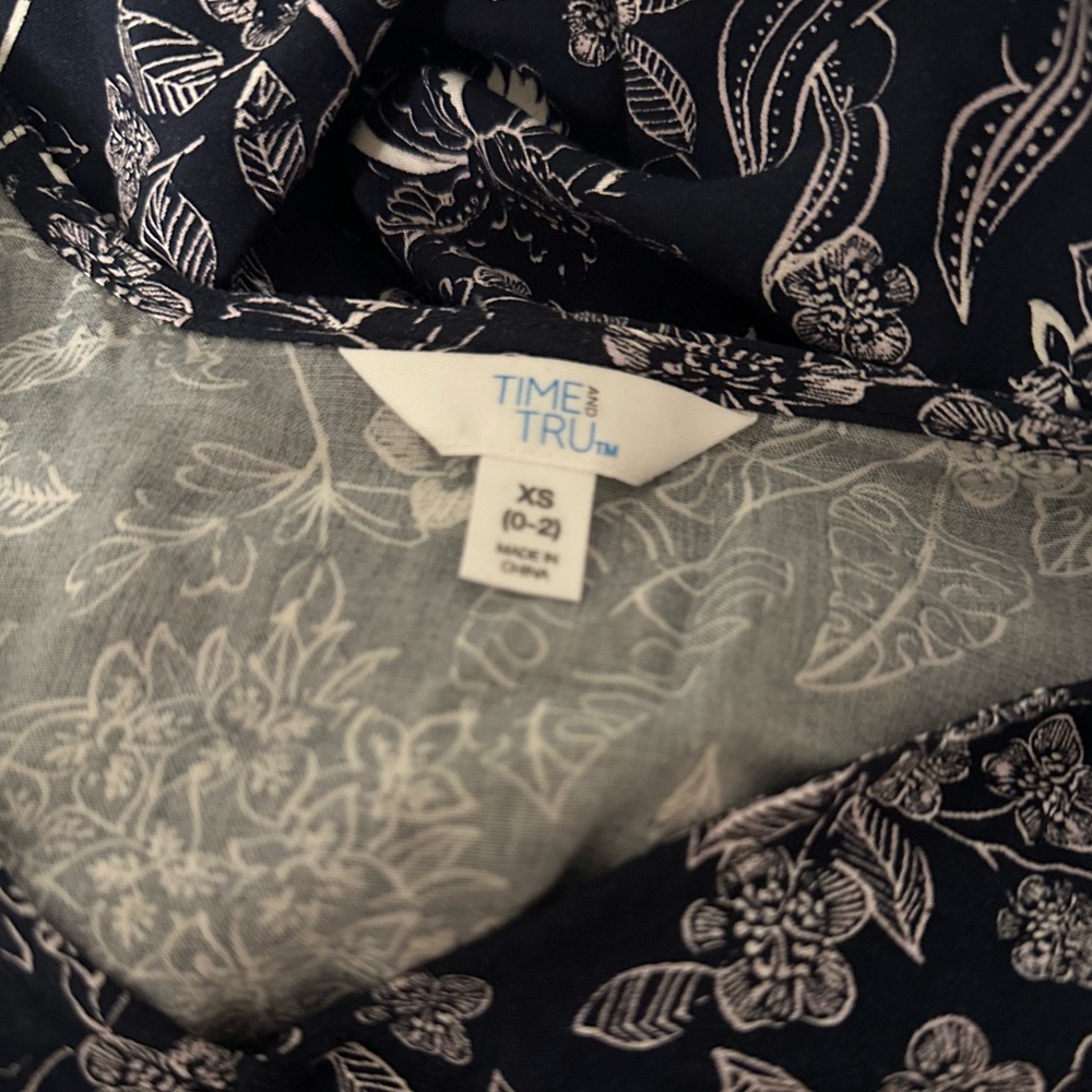 Floral Dark Blue Short Sleeve Dress- Time and Tru - Picture 3 of 3